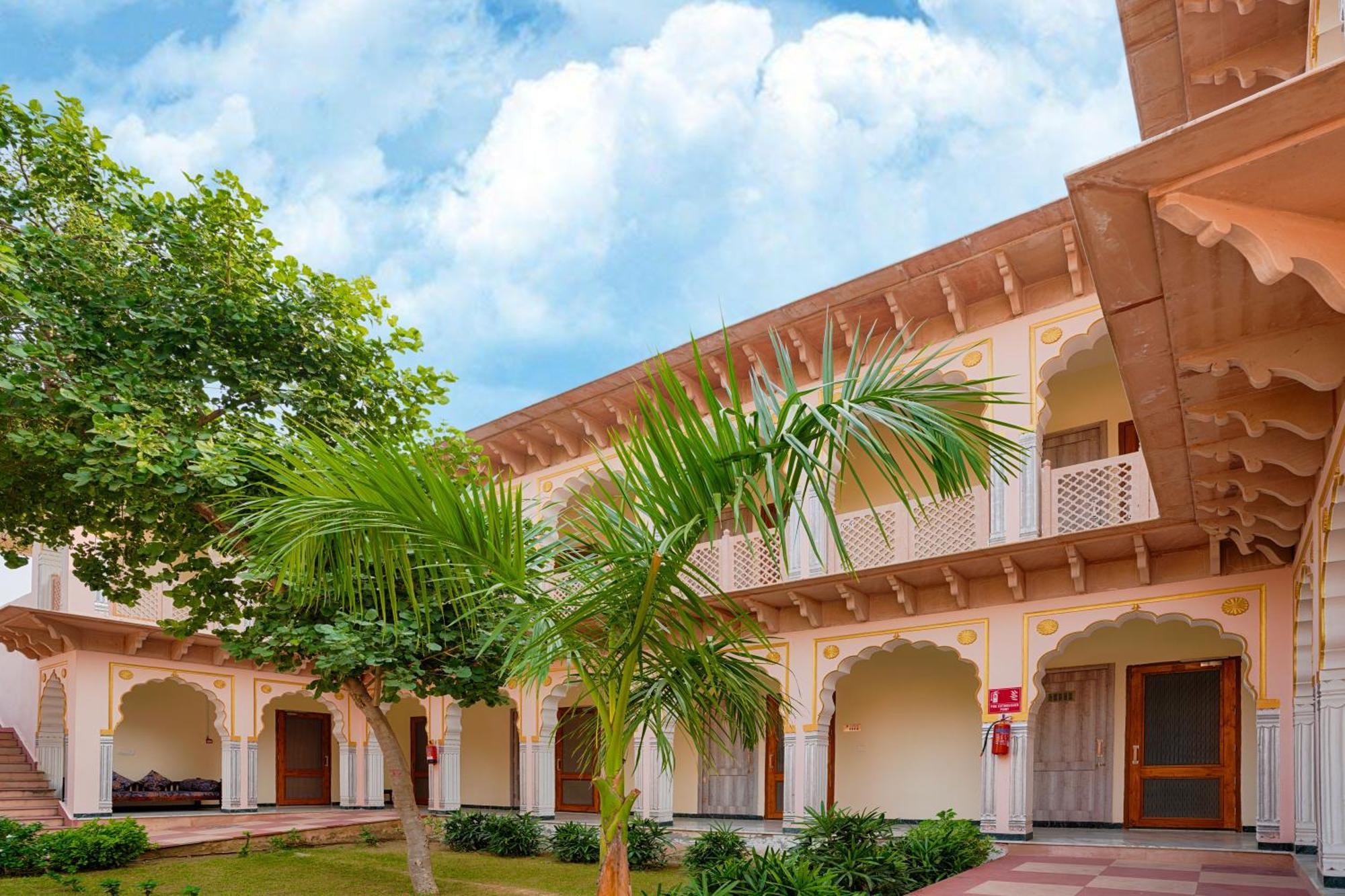 Hotel Club Mahindra Bharatpur Exteriér fotografie