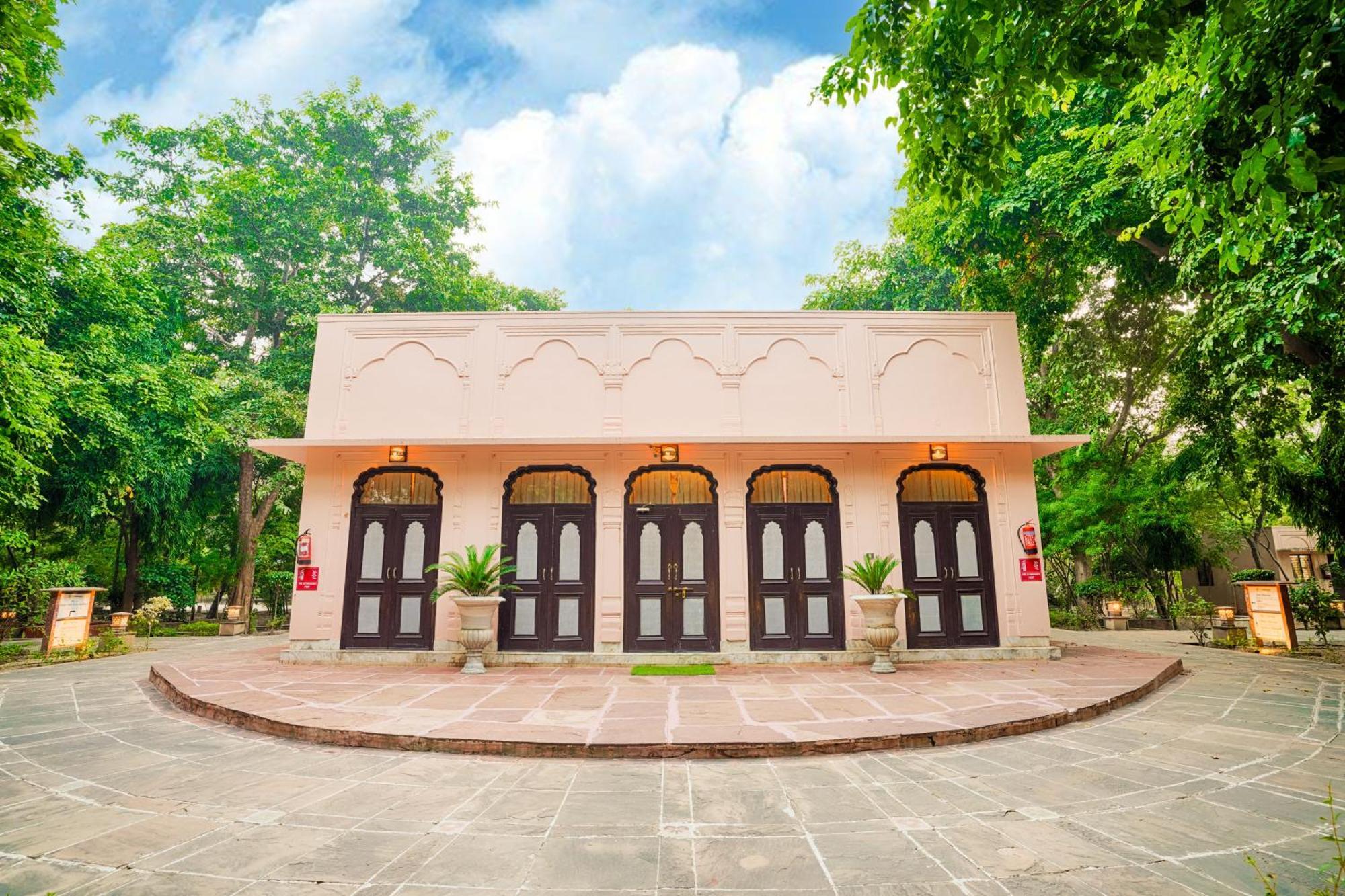 Hotel Club Mahindra Bharatpur Exteriér fotografie